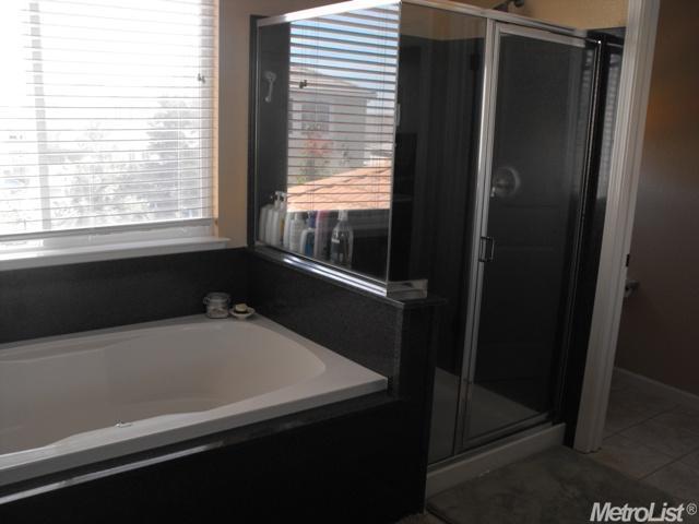 1100 Wallington Dr, Galt, CA 95632 photo 13