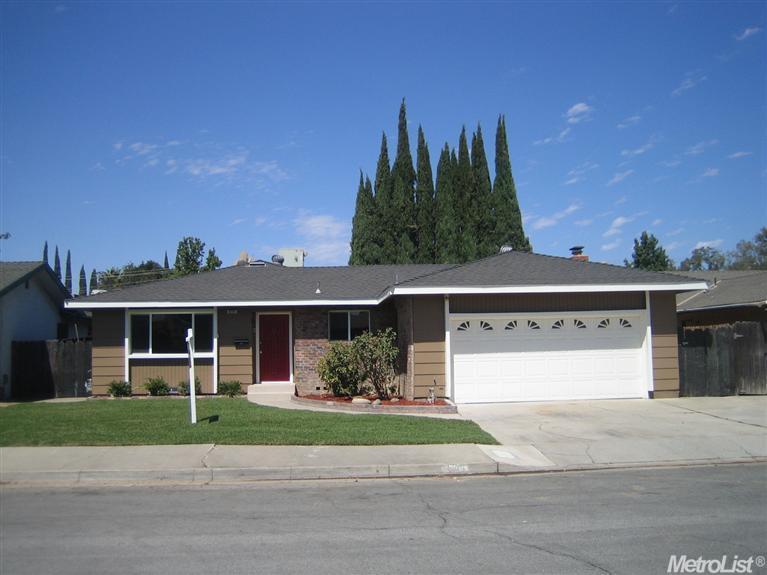 635 Junipero Ct, Merced, CA 95348 photo 1
