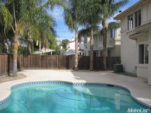 889 Alpina Ct, Tracy, CA 95376 photo 7