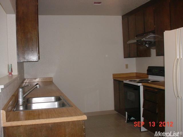 648 Rosemary Dr, Patterson, CA 95363 photo 4