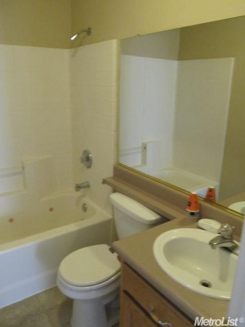 7393 Peridot Ave, Winton, CA 95388 photo 7