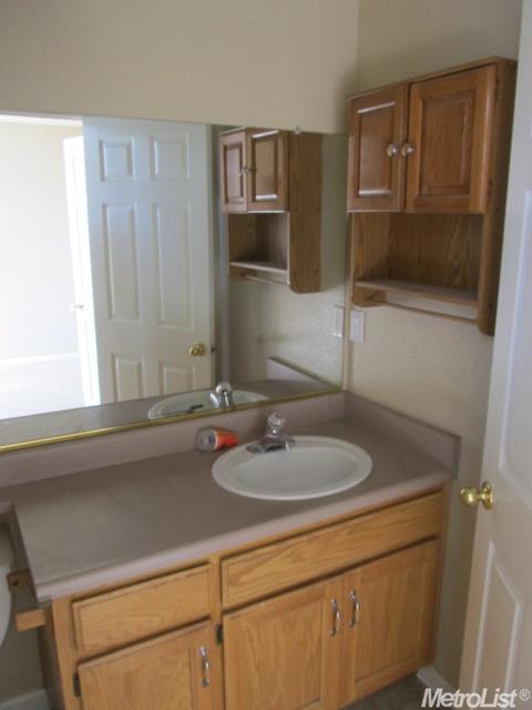 7393 Peridot Ave, Winton, CA 95388 photo 9
