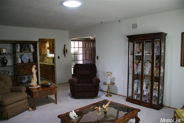 1034 Mason St, Lodi, CA 95242 photo 5