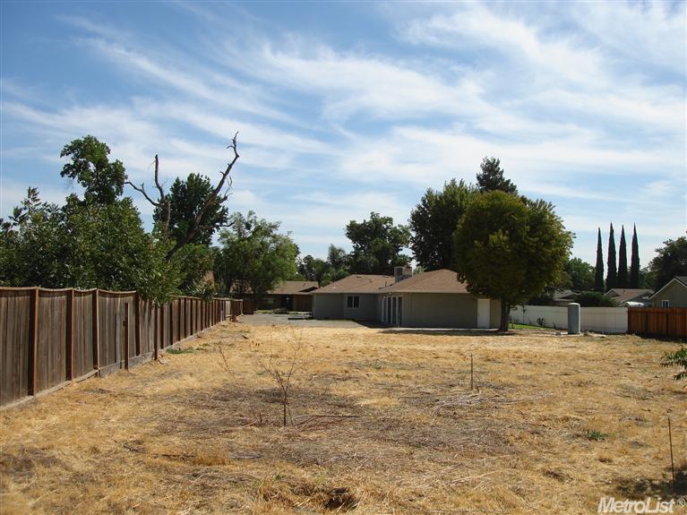 1217 Yellowstone Ave, Modesto, CA 95358 photo 23