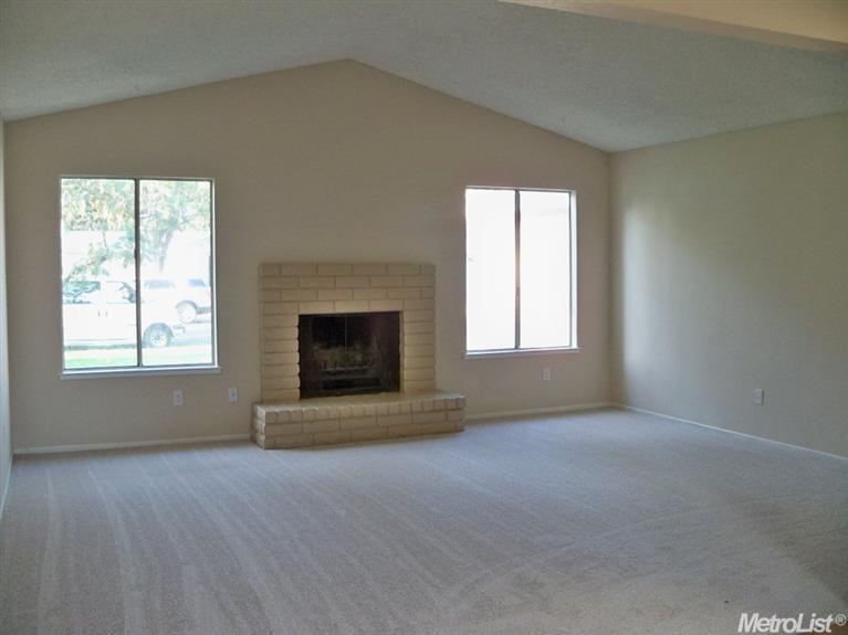 3012 Snowberry Ln, Modesto, CA 95354 photo 6