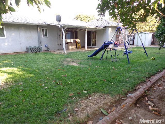 1305 Kara Ln, Modesto, CA 95355 photo 17