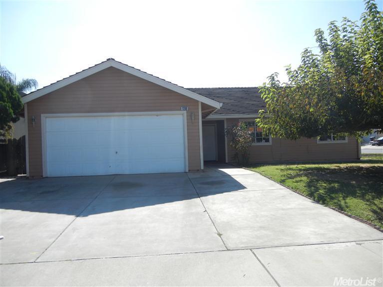 1280 Bonta Ave, Gustine, CA 95322 photo 1