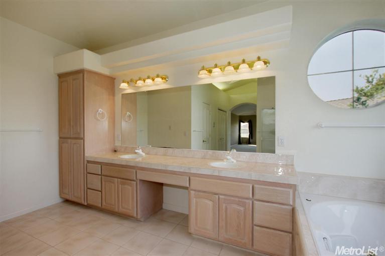 369 Sandpiper Dr, Davis, CA 95616 photo 14