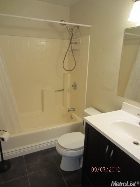 3821 Horton Ln, Carmichael, CA 95608 photo 12