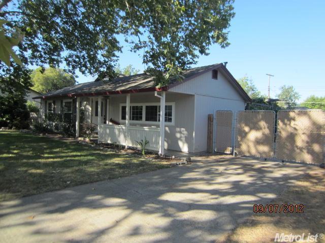 3821 Horton Ln, Carmichael, CA 95608 photo 3