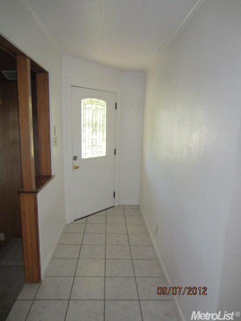 3821 Horton Ln, Carmichael, CA 95608 photo 4