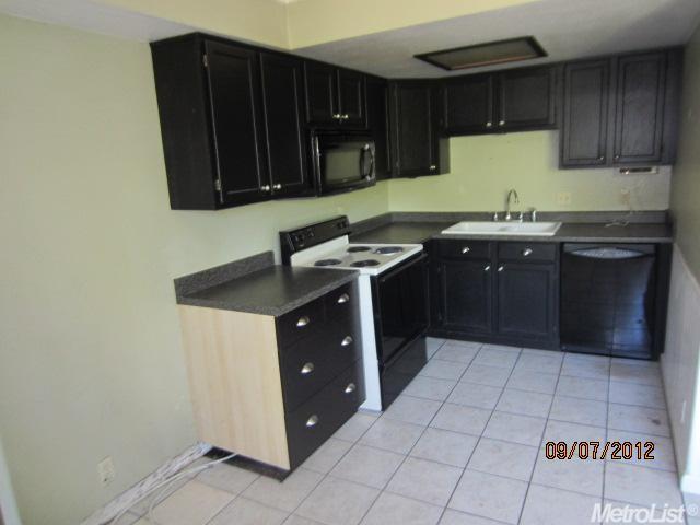 3821 Horton Ln, Carmichael, CA 95608 photo 7