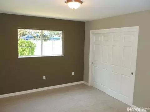 1265 Windsor Pl, Manteca, CA 95336 photo 8