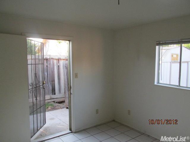 1515 Melrose Ave, Modesto, CA 95350 photo 8