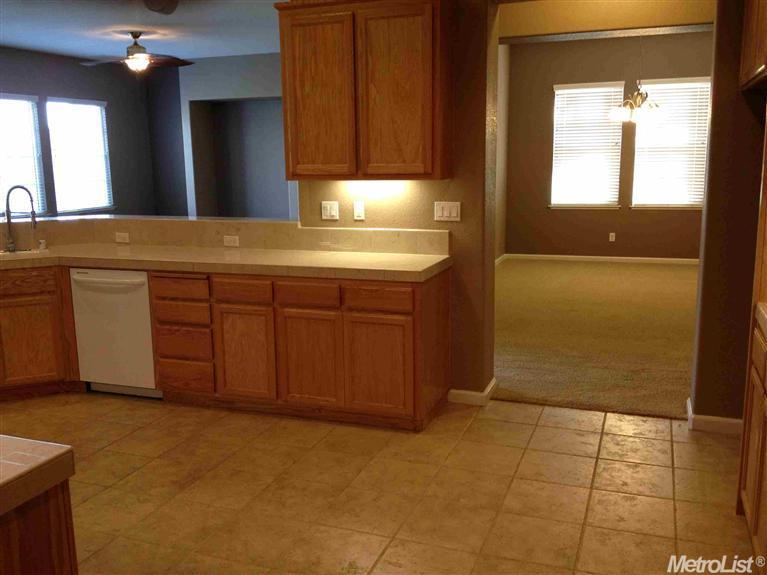 4142 Flint Ln, Tracy, CA 95377 photo 6