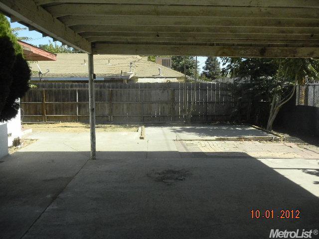 1414 Glenn Ave, Modesto, CA 95358 photo 2