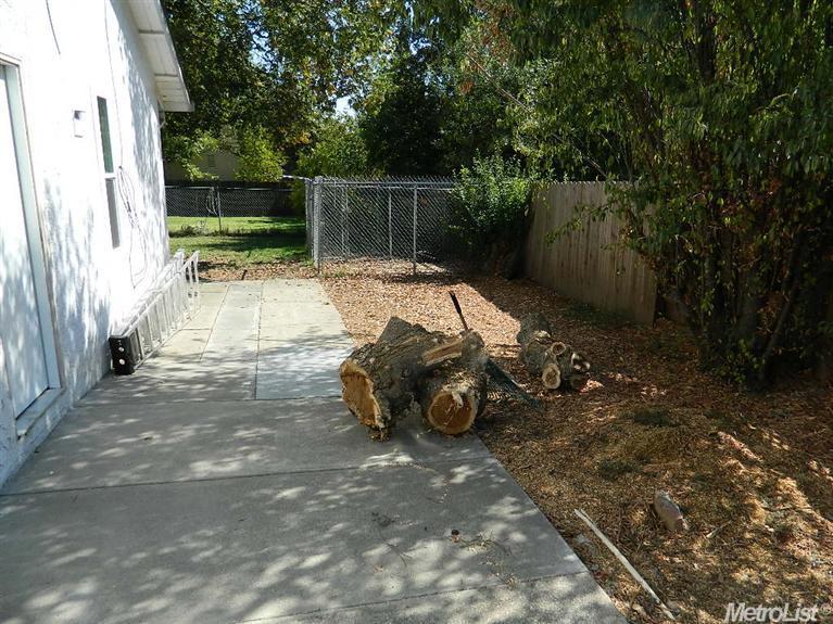 3824 Delaware Ave, Carmichael, CA 95608 photo 4