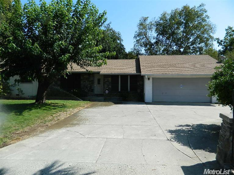 3824 Delaware Ave, Carmichael, CA 95608 photo 1