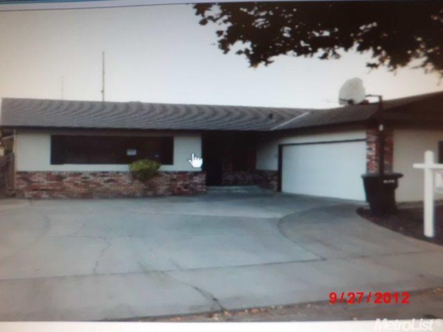 1904 Hagstrom Ct, Modesto, CA 95355 photo 1