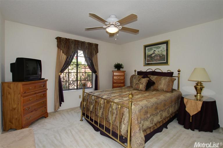 1001 Harrington Way, Carmichael, CA 95608 photo 14