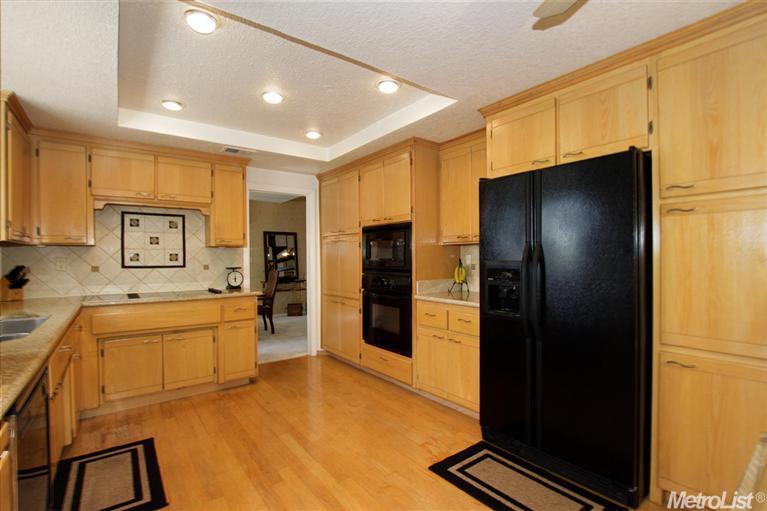 1001 Harrington Way, Carmichael, CA 95608 photo 8