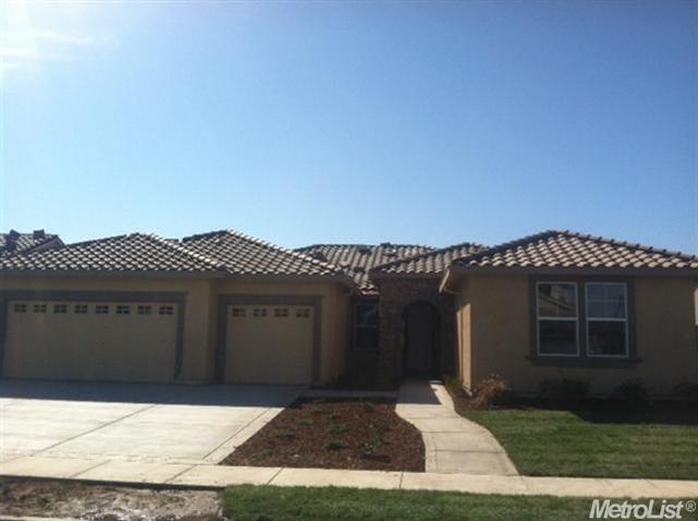 2029 Thomas Taylor Dr, Hughson, CA 95326 photo 2