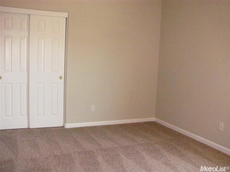 3500 Hillglen Ave, Modesto, CA 95355 photo 9