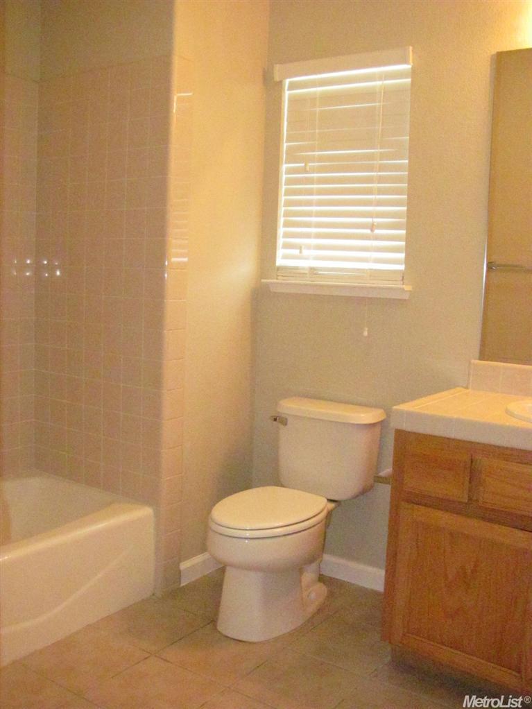 3500 Hillglen Ave, Modesto, CA 95355 photo 10
