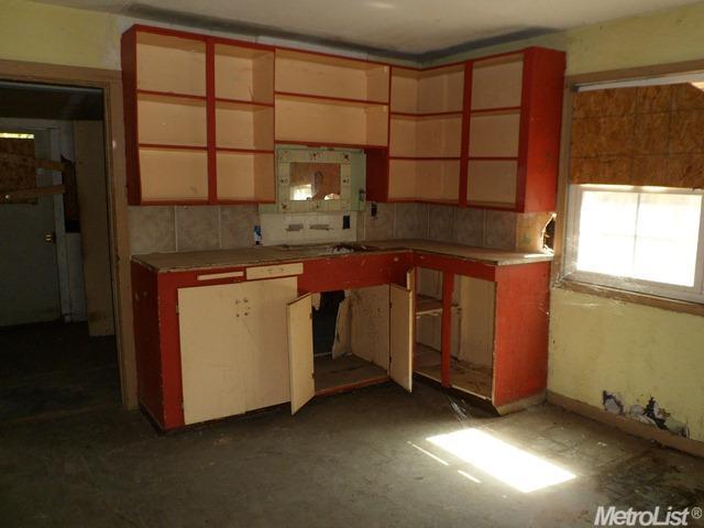 1114 Boulder Ave, Modesto, CA 95351 photo 3