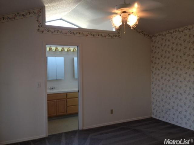 1528 Concord Ave, Modesto, CA 95350 photo 3