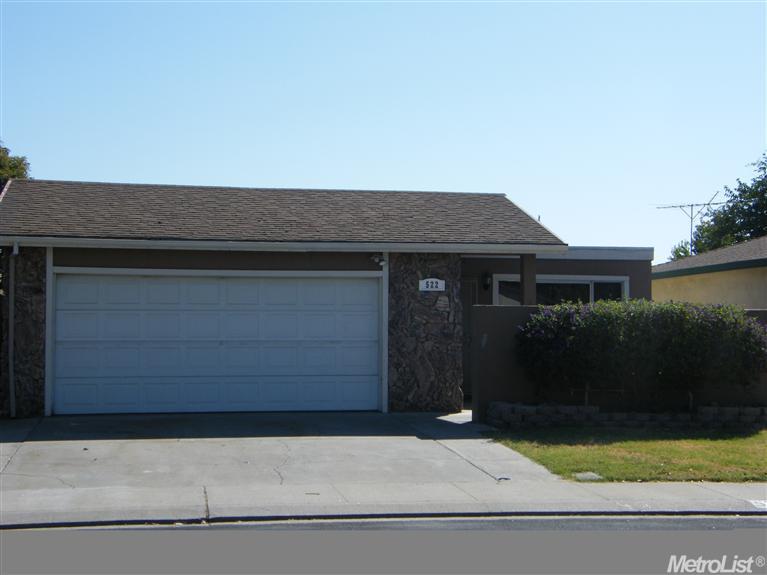 522 Jason St, Manteca, CA 95336 photo 1