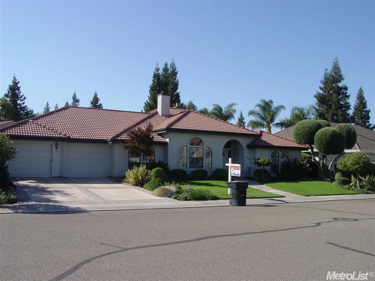 916 Bogarin Ln, Ripon, CA 95366 photo 1