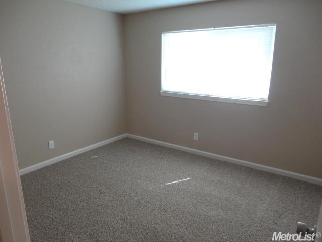 2305 Chuck Ct, Elverta, CA 95626 photo 9