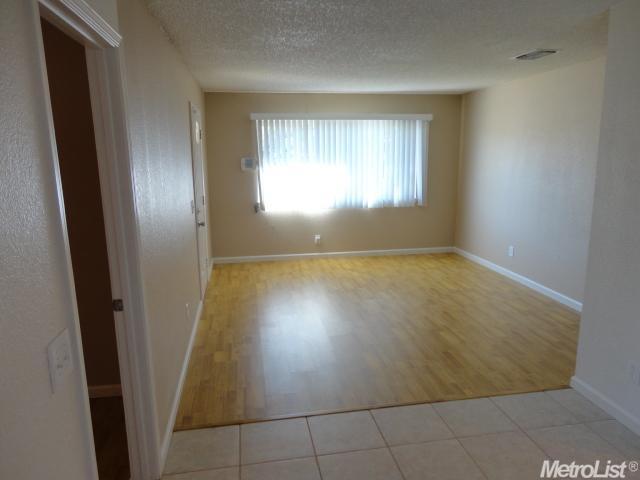2305 Chuck Ct, Elverta, CA 95626 photo 6