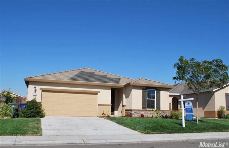 1353 Camilla St, Manteca, CA 95337 photo 1