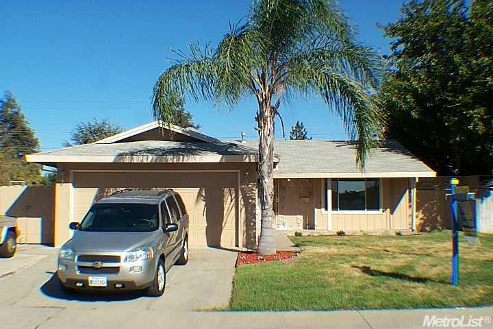 1345 Mitchell Ln, Manteca, CA 95336 photo 1