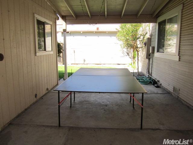 519 Castle St, Modesto, CA 95350 photo 9