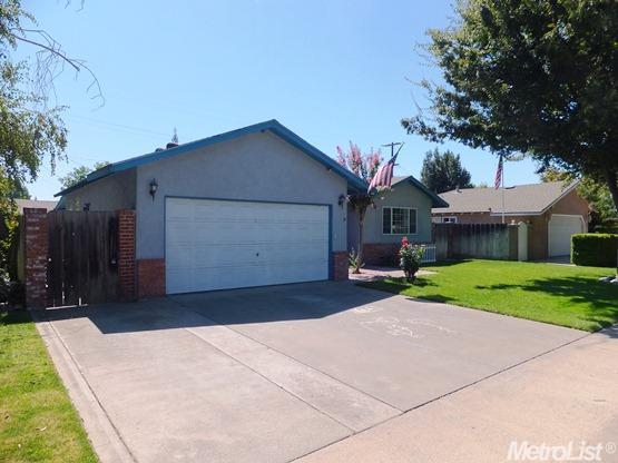 1524 Robbie Ave, Modesto, CA 95350 photo 2