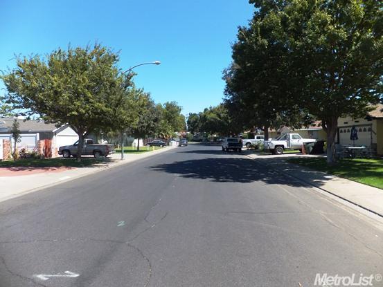 1524 Robbie Ave, Modesto, CA 95350 photo 6