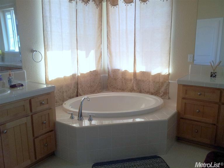 854 Trestle, Lathrop, CA 95330 photo 16