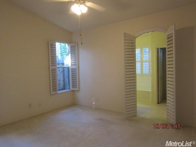 8341 Falcon View Dr, Antelope, CA 95843 photo 9