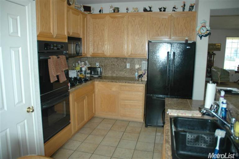 1987 Nehemiah Dr, Manteca, CA 95336 photo 5