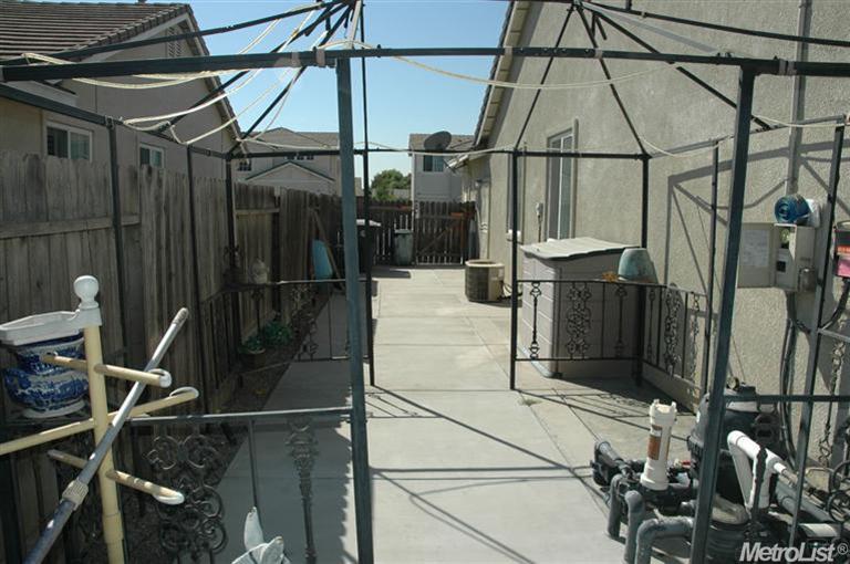 1987 Nehemiah Dr, Manteca, CA 95336 photo 15