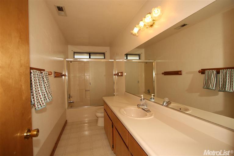 2002 Alexander Ln, Placerville, CA 95667 photo 10