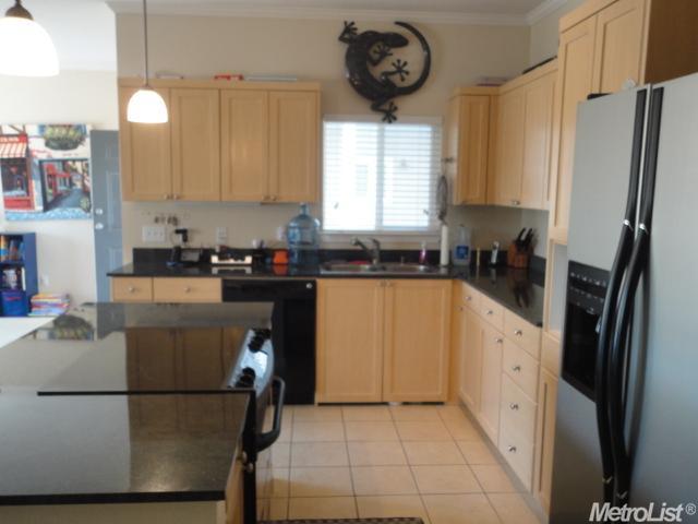 1818 Moore Blvd #128, Davis, CA 95618 photo 4