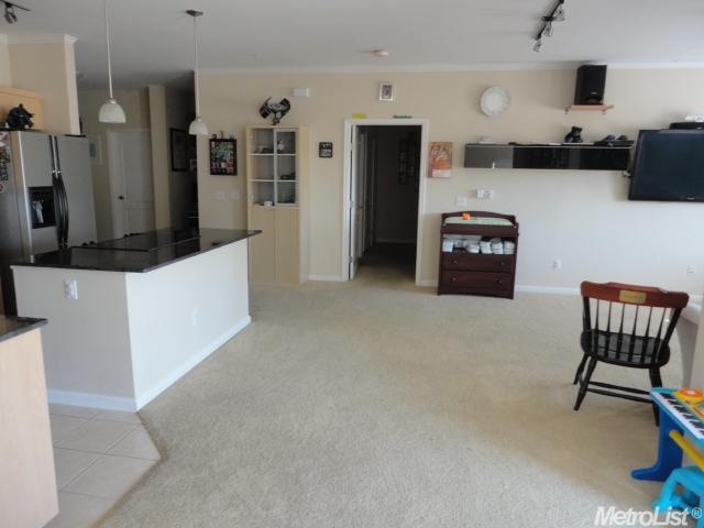 1818 Moore Blvd #128, Davis, CA 95618 photo 3