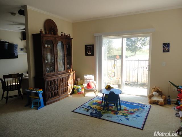 1818 Moore Blvd #128, Davis, CA 95618 photo 2