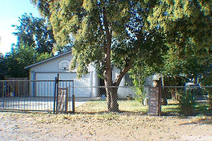1625 Dover Ave, Modesto, CA 95358 photo 1