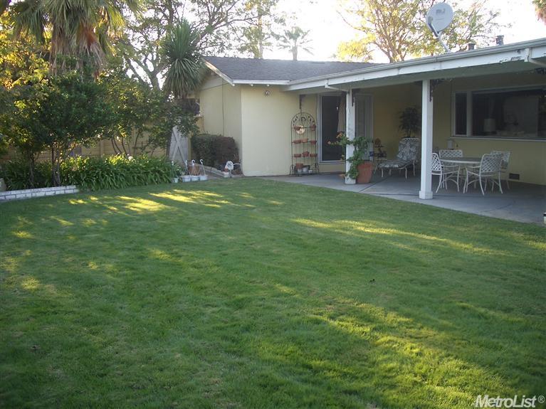 216 Northgate Dr, Modesto, CA 95350 photo 3