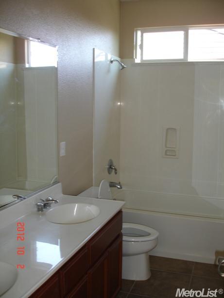 1202 Imperial Lily Dr, Patterson, CA 95363 photo 8